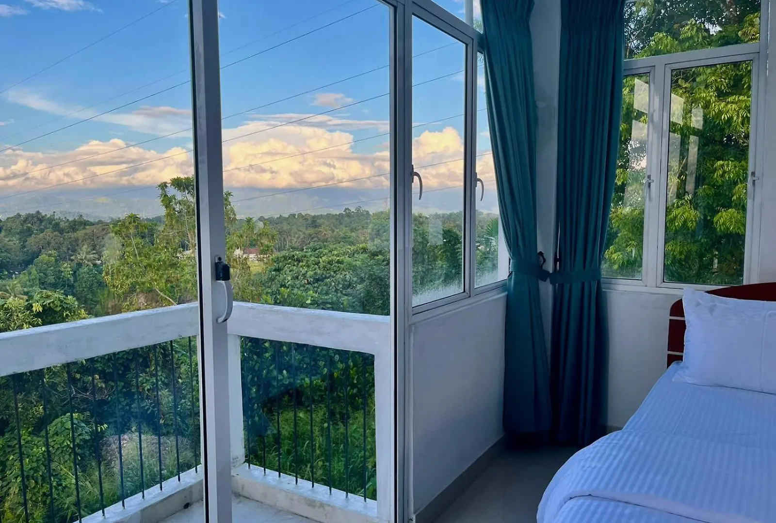Sky Bliss By Mahaweli Hotel Kandy